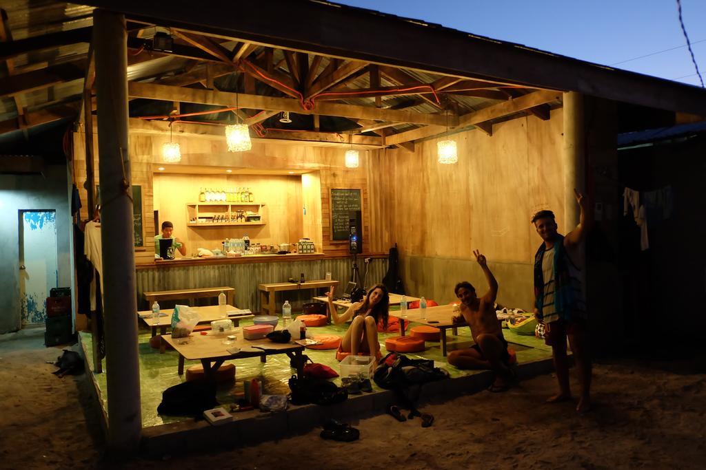 Malapascua Budget Inn Mbi Dive Center Exterior foto